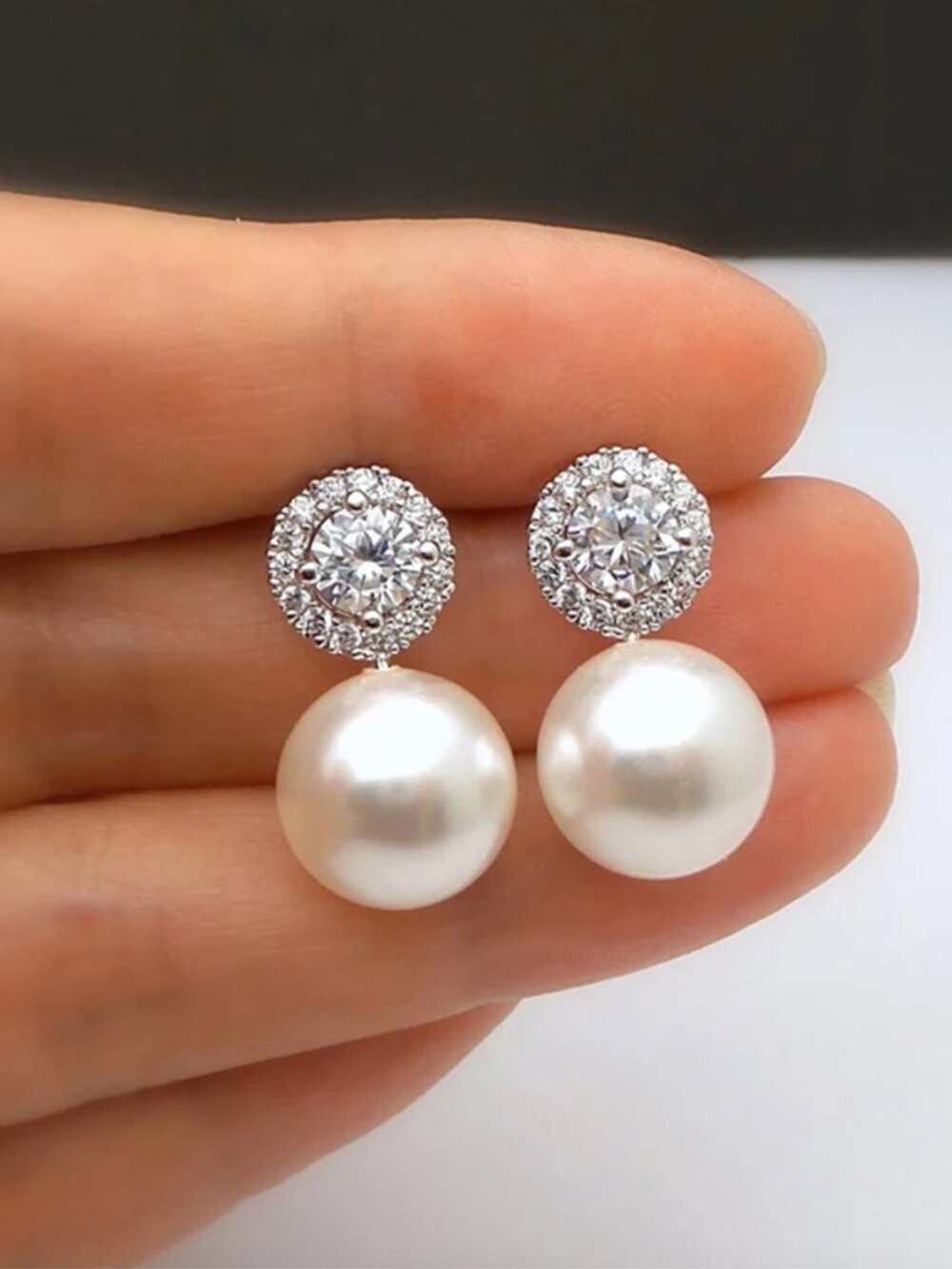 NEW 18k White Gold Pearl Studs Diamond Earrings Flower Petal Pearl Stud Earrings